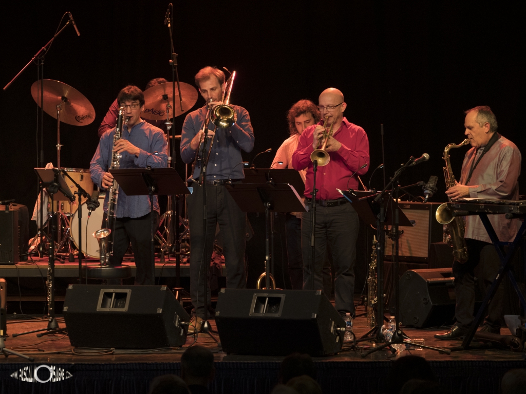 Vincent Lochet: Clarinette
Hikmet Thiery: Trombone
James Roger: trompette
Bertrand Auger: Saxophone
Antoine Delprat :Violon,
Mathieu Baud : contrebasse
March 2019 © PascalMorsagne