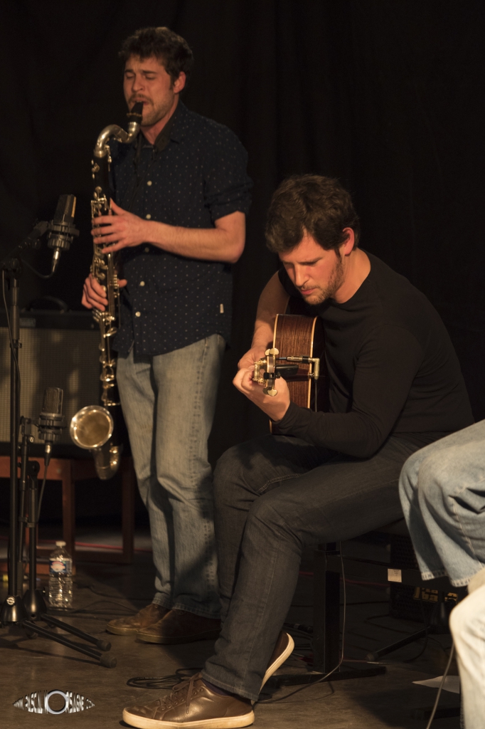 Un accompagnement original : Guitare et clarinette basse...
Antoine LAUDIERE à la guitare est également l'auteur des arrangements et dirige le groupe, il est à l'origine du projet.
Etienne QUEZEL est à la clarinette basse.
March 2019 © PascalMorsagne
