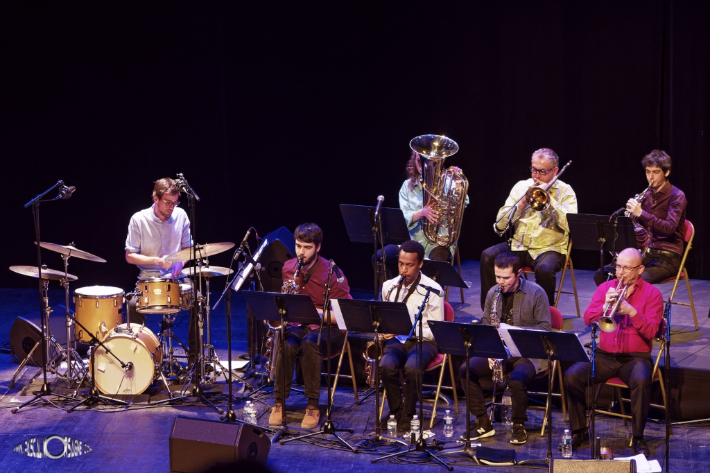 Arthur Lebas (Batterie),Arthur Lebas (Batterie), Maxime Degeuser (Saxophone Baryton), Camelot Morisset (Saxophone ténor), Yuri Scraibman (saxophone alto) James Roger (Trompette) , Robin Leblanc (tuba), Dominique Miletti (trombone), Camille Jody (cor)
2019 © PascalMorsagne